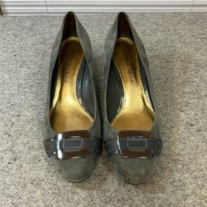 Antonio Melani Grey Wedges - Size 7.5